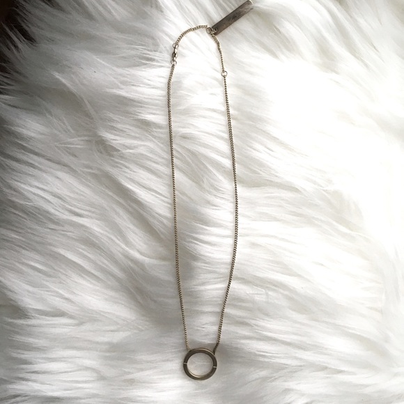 Club Manhattan Circle Necklace - Picture 3 of 3